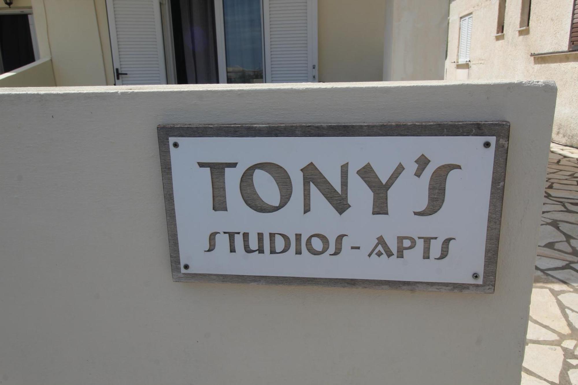 Tony'S Apartments Agios Georgios  Exterior foto